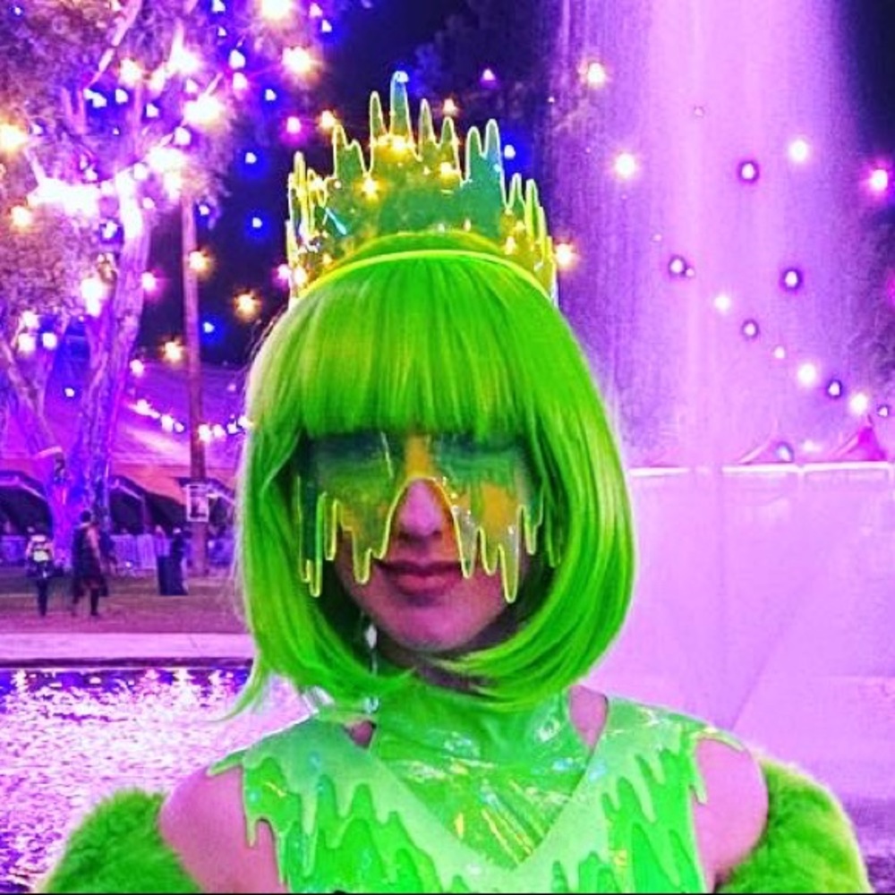 Slime Crown Neon Lime Green Melting Kawaii Tiara - Picture 5 of 5